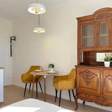Seredino Navy Apartment- Modern Comfort In A Quiet Location, 5 Minutes To Old Town & Seaside Apartament Gdańsk